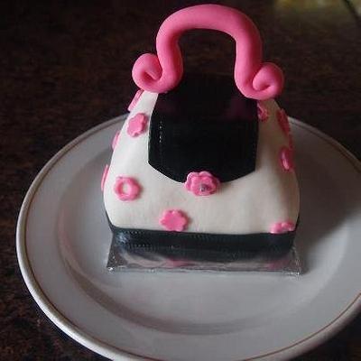 Mini purse - Cake by MapleKlaus