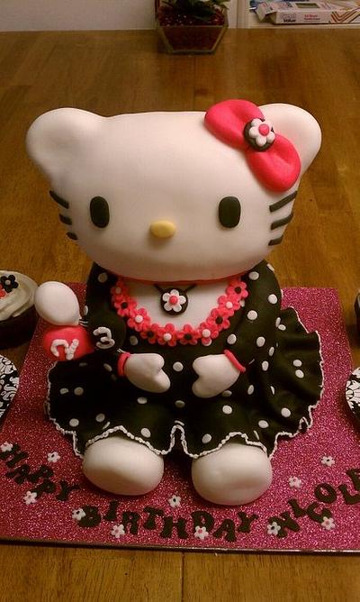 Hello Kitty - Cake by Peggy