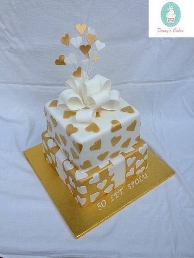 Golden Wedding - Cake by Denisa O'Shea