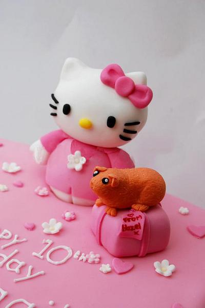 Hello Kitty Cake - Cake by Yellow Bee Sugar Art by Vicky Teather