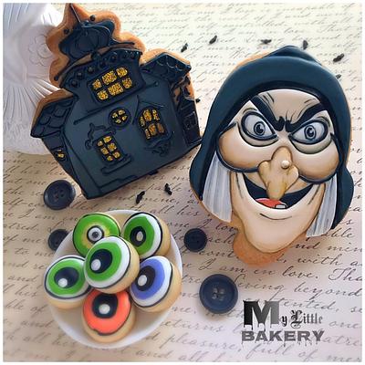 Halloween cookies  - Cake by Nadia "My Little Bakery"