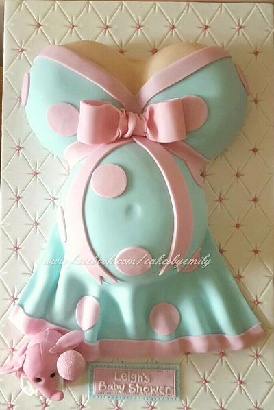 Baby bump - Cake by EmilyL
