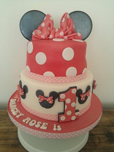 Minnie Mouse - Cake by Kelly Ellison