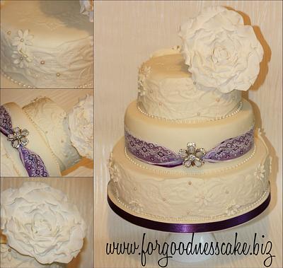 Vintage Lace wedding cake - Cake by Forgoodnesscake
