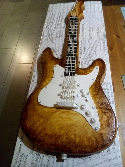 My Guitar Cake - Cake by Topping Queen by Diana Adler