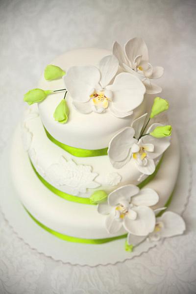 Orchid wedding cake - Cake by Lina