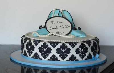 High Heels and Damask - Cake by Vanilla01