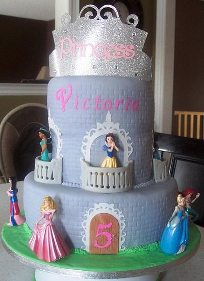 Fit for a princess - Cake by Sandravee1