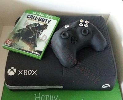 Xbox One cake, controller and game - Cake by Putty Cakes