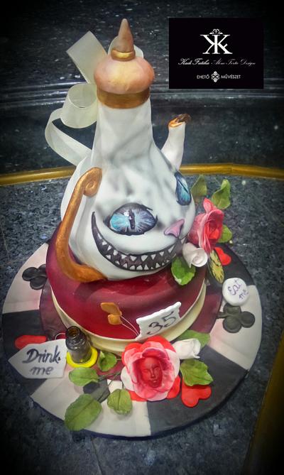 Alice in wonderland - Cake by Fatiha Kadi
