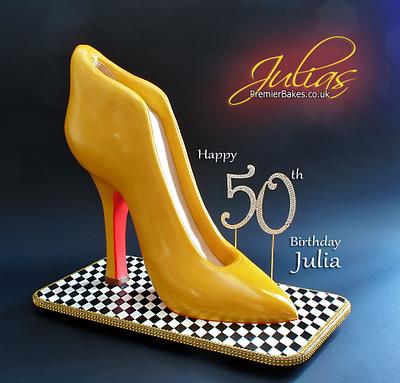 Giant Shoe Cake - Cake by Premierbakes (Julia)