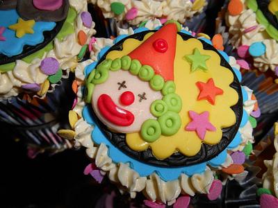 Circus/Jungle themed cupcakes - Cake by shellsedibleart