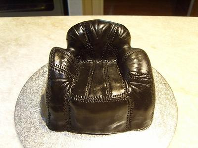Leather armchair  - Cake by Niknoknoos Cakery