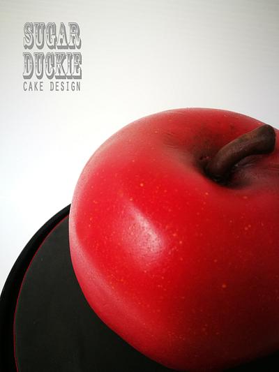 How do you like them apples?! - Cake by Sugar Duckie (Maria McDonald)