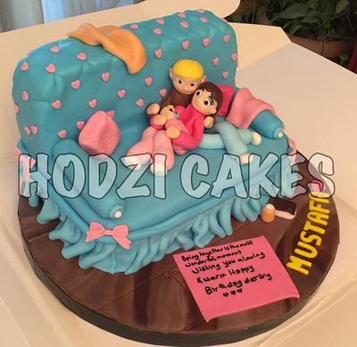 Sofa Couples Cake  - Cake by Hend Taha-HODZI CAKES