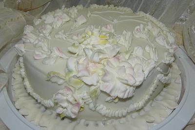 PIPING ROYAL  - Cake by gail