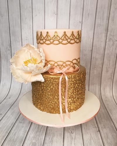 Bling all the way! - Cake by The Hot Pink Cake Studio by Ipshita