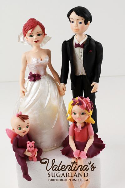 Happy families - wedding toppers - Cake by Valentina's Sugarland