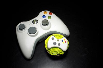 Xbox cupcake toppers - Cake by ICandycakesbyTiffiny
