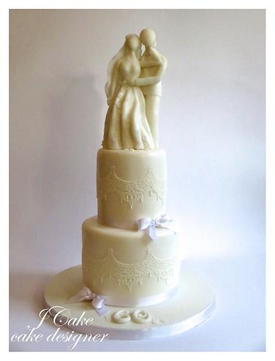white wedding - Cake by JCake cake designer