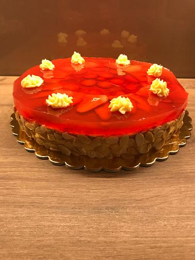 Classic cake with fresh strawberry - Cake by SLADKOSTI S RADOSTÍ - SLADKÝ DORT 