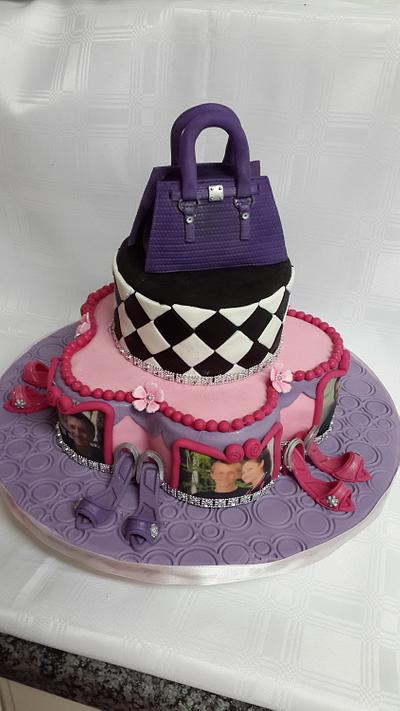 Julie's Cake - Cake by Tascha's Cakes
