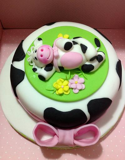 Cow Cake - Cake by Cláudia Oliveira