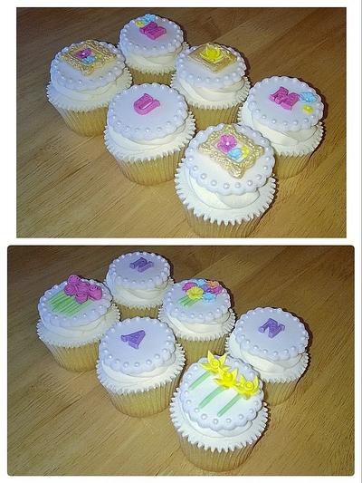 Mother's Day Cupcakes For Mum & Nan  - Cake by T cAkEs