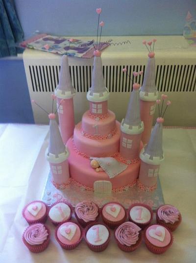 Sleeping Princess Fairy Castle Cake & Cupcakes - Cake by LindyLou