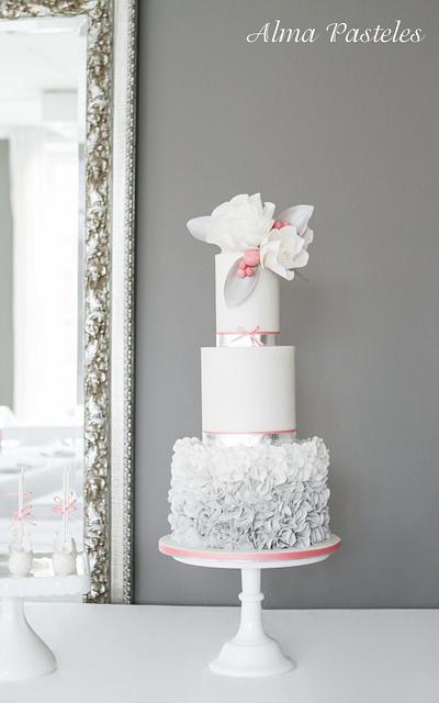 Silver and Rose wedding cake - Cake by Alma Pasteles