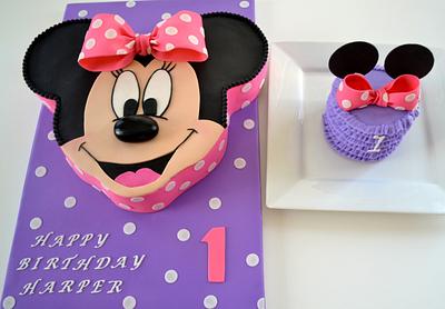 Minnie Mouse Cake - Cake by Carol