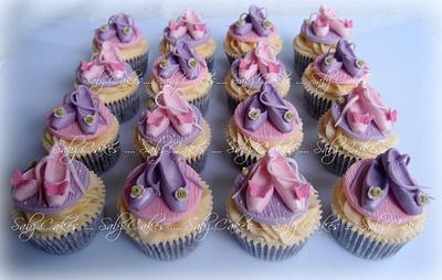 Ballet Cupcakes - Cake by SabzCakes
