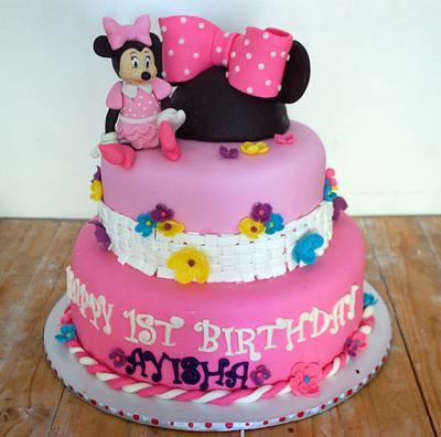 Minnie Mouse Cake - Cake by simplykat01