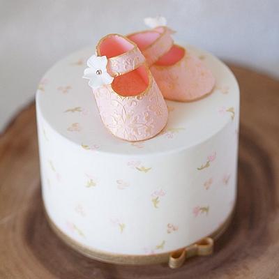 Pink baby Shoes - Cake by La Cupella Cake Boutique - Ella Yovero