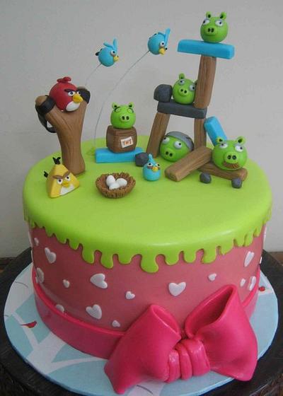 Pinky angry birds cake - Cake by iriene wang