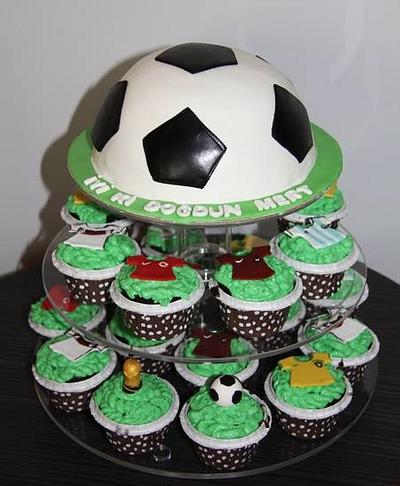 World Cup Cake&Cupcakes - Cake by PastaLaVistaCakes