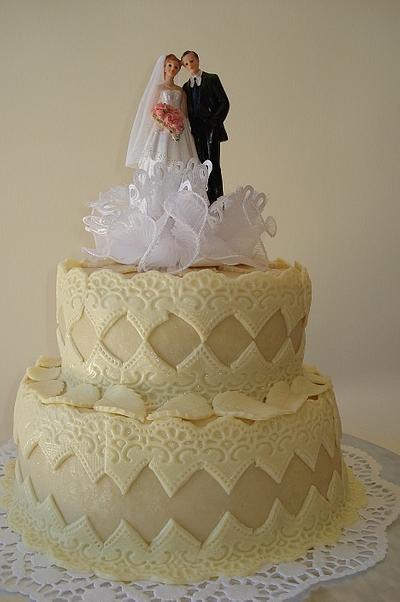 My first wedding cake - Cake by Petra Florean