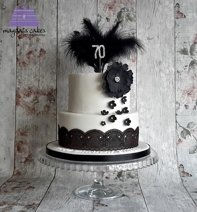 Black and white cake for a classy lady :) - Cake by Magda's Cakes (Magda Pietkiewicz)