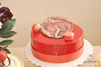Red, women's - Cake by Evgenia Vinokurova