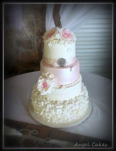 Vintage pink wedding cake - Cake by Angel Rushing