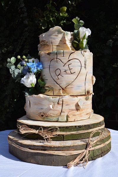 Silver Birch wedding cake - Cake by Elliegantly Made