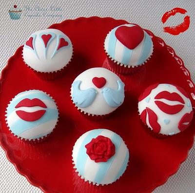 Modern Valentines Day Cupcakes - Cake by Amanda’s Little Cake Boutique