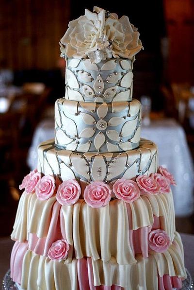 Wedding Dress  - Cake by Danika