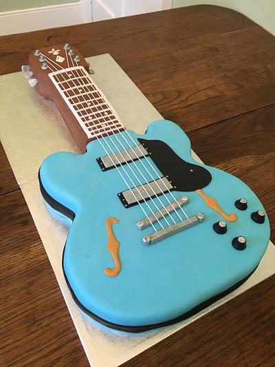 Gibson guitar cake  - Cake by Paul Kirkby