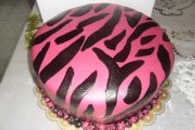 Pink Zebra Print Cake - Cake by marlyn rivera