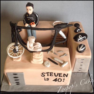 Building a motorbike - Cake by Zoepop