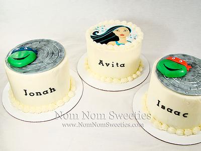 Cousin birthdays - Cake by Nom Nom Sweeties