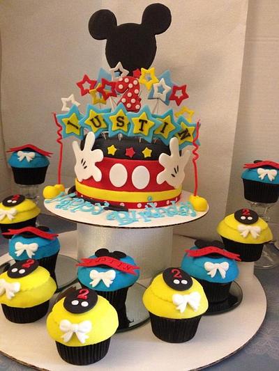 Mickey Mouse  - Cake by DeliciousCreations
