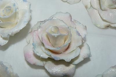 snow rose's - Cake by gail