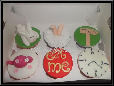 Alice in Wonderland themed cupcakes - Cake by Natalie Watson